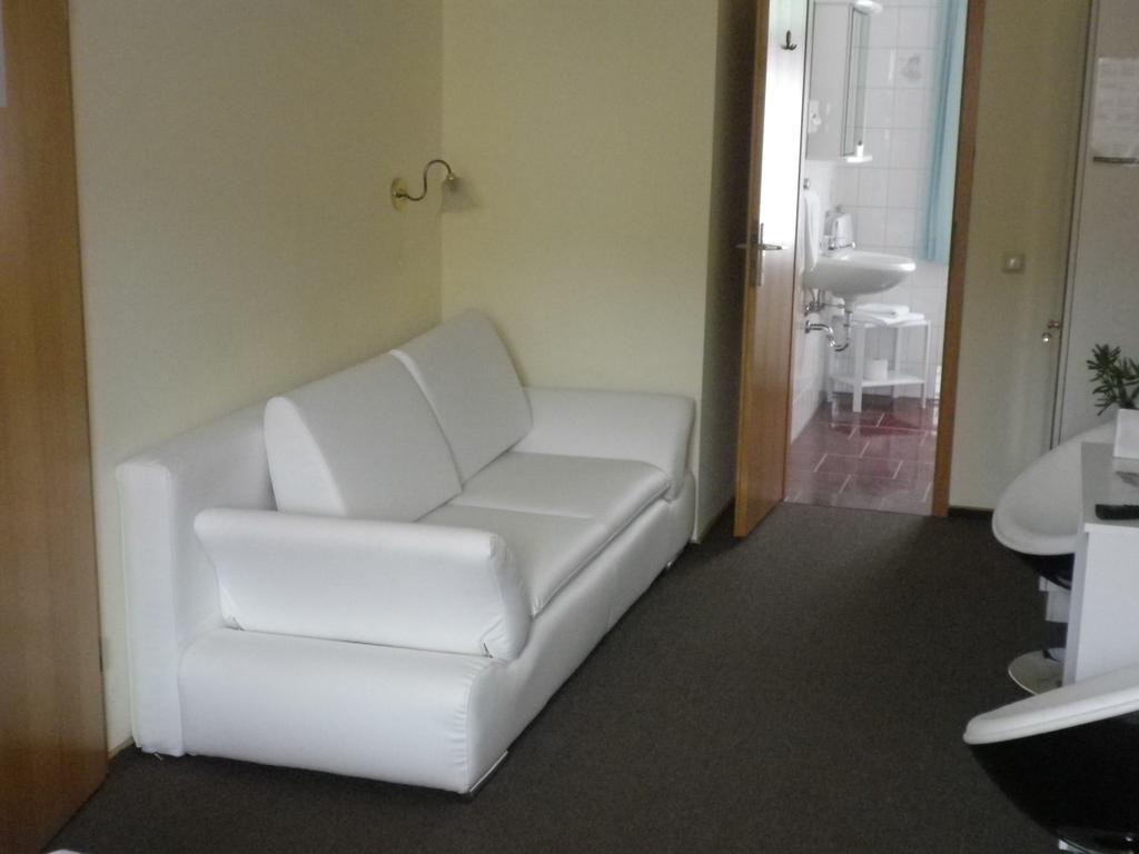מאינינגן Hotel An Der Kapelle חדר תמונה