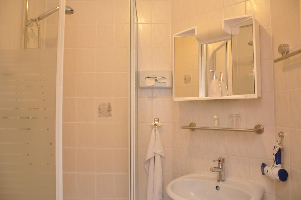 מאינינגן Hotel An Der Kapelle מראה חיצוני תמונה