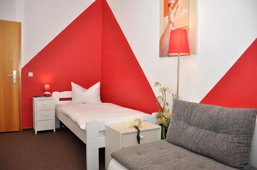 מאינינגן Hotel An Der Kapelle מראה חיצוני תמונה