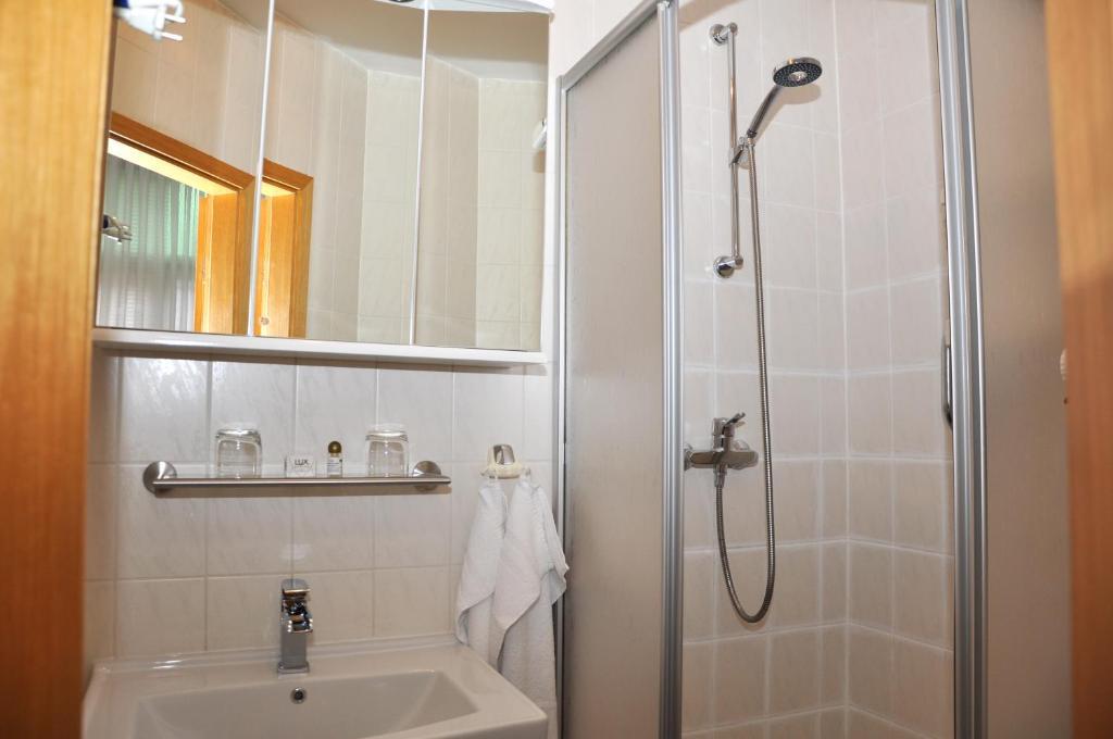 מאינינגן Hotel An Der Kapelle מראה חיצוני תמונה